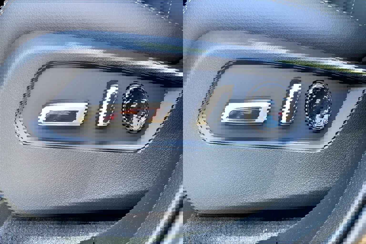 New 2026 Acura RDX SH-AWD image 18