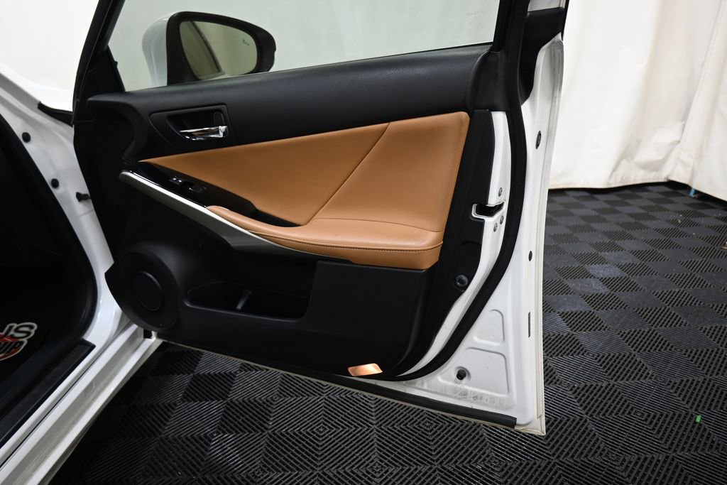 Used 2015 Lexus IS 250 250 w/ Navigation System Package image 24