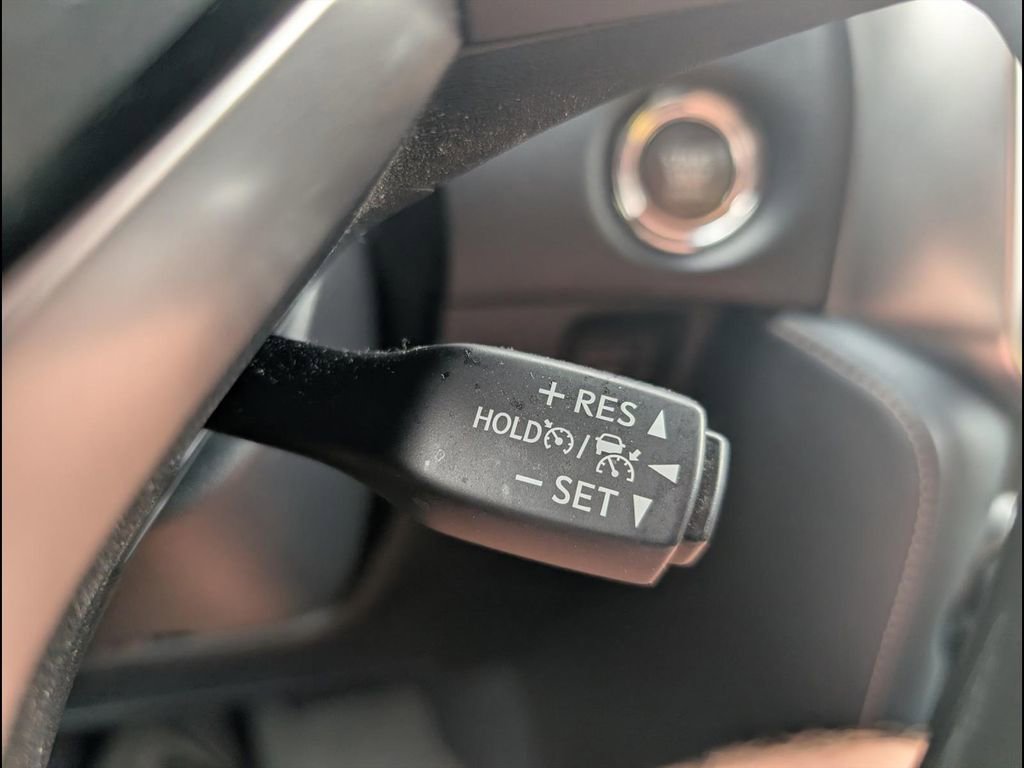 Used 2023 Lexus GX 460 Premium w/ Premium Package AWD/4WD image 15