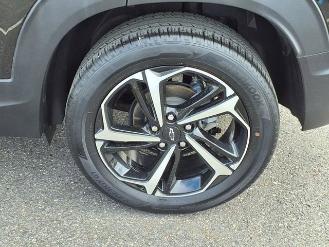 Used 2022 Chevrolet TrailBlazer RS w/ Technology Package AWD/4WD image 9