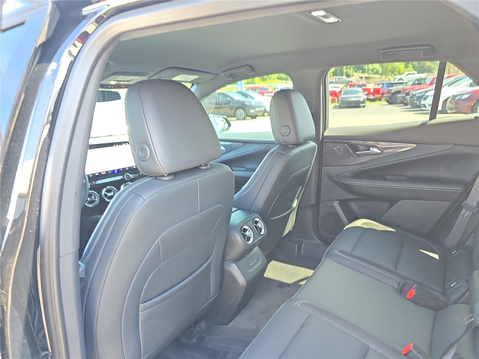 Used 2024 Chevrolet Blazer EV LT AWD/4WD image 16