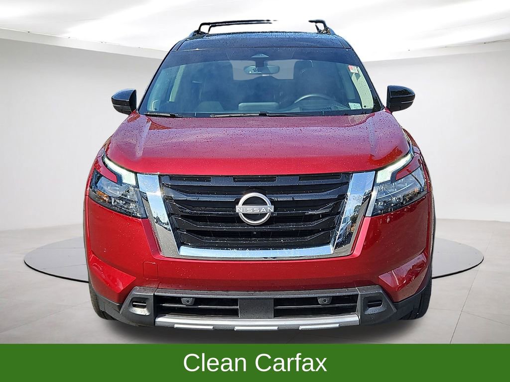 Used 2025 Nissan Pathfinder Platinum video 2
