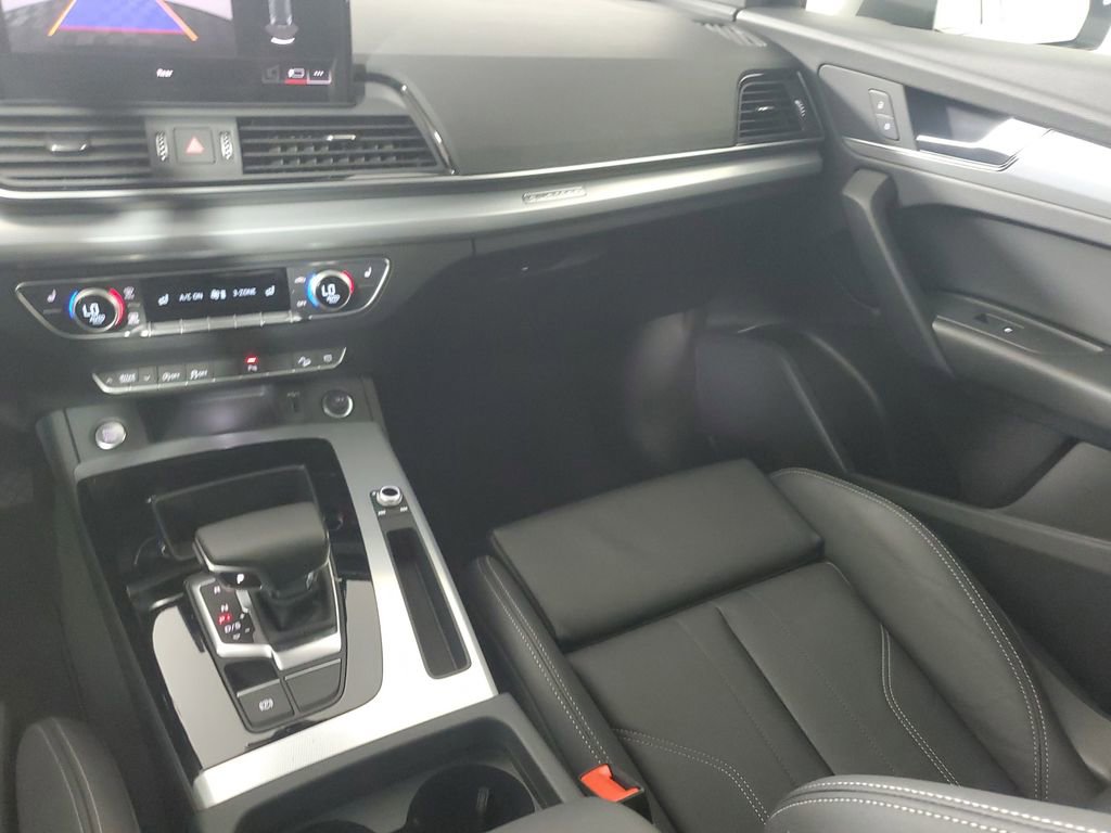 Used 2025 Audi Q5 2.0T Premium AWD/4WD image 17