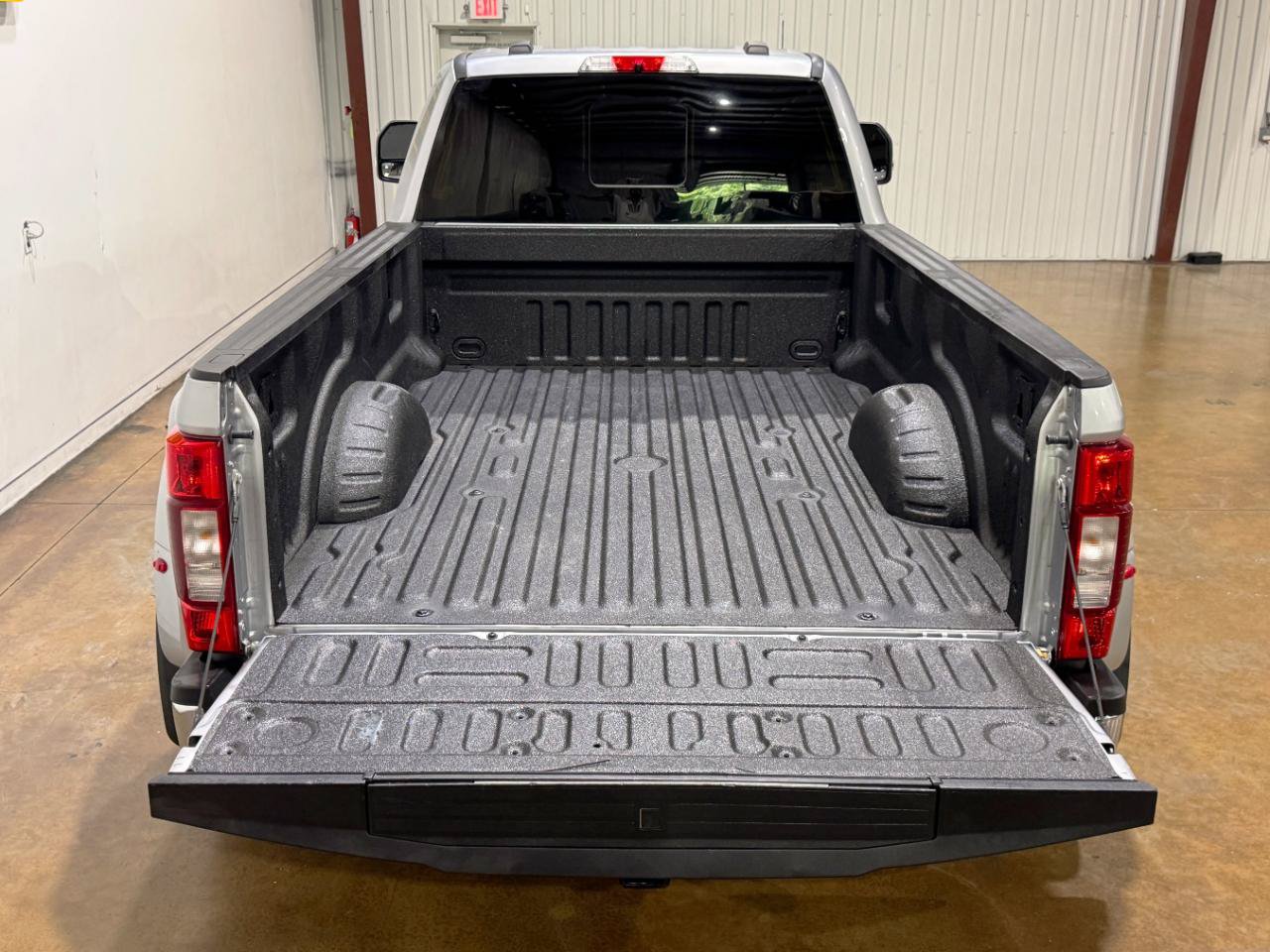Used 2022 Ford F350 Lariat w/ Lariat Ultimate Package AWD/4WD image 65