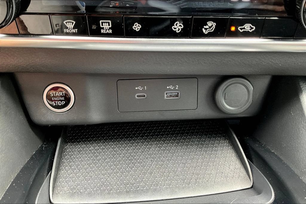 Used 2022 Nissan Rogue SV FWD image 15