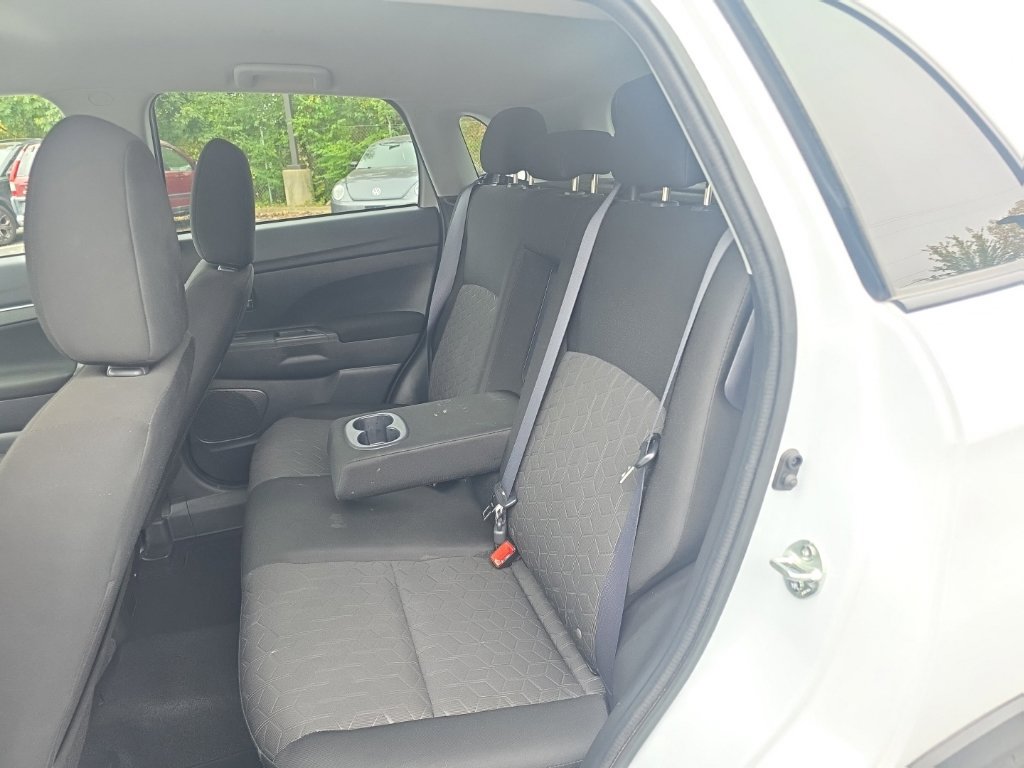 Used 2022 Mitsubishi Outlander Sport ES AWD/4WD image 23