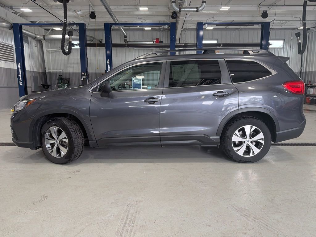 Used 2022 Subaru Ascent Premium w/ Convenience Package AWD/4WD image 2
