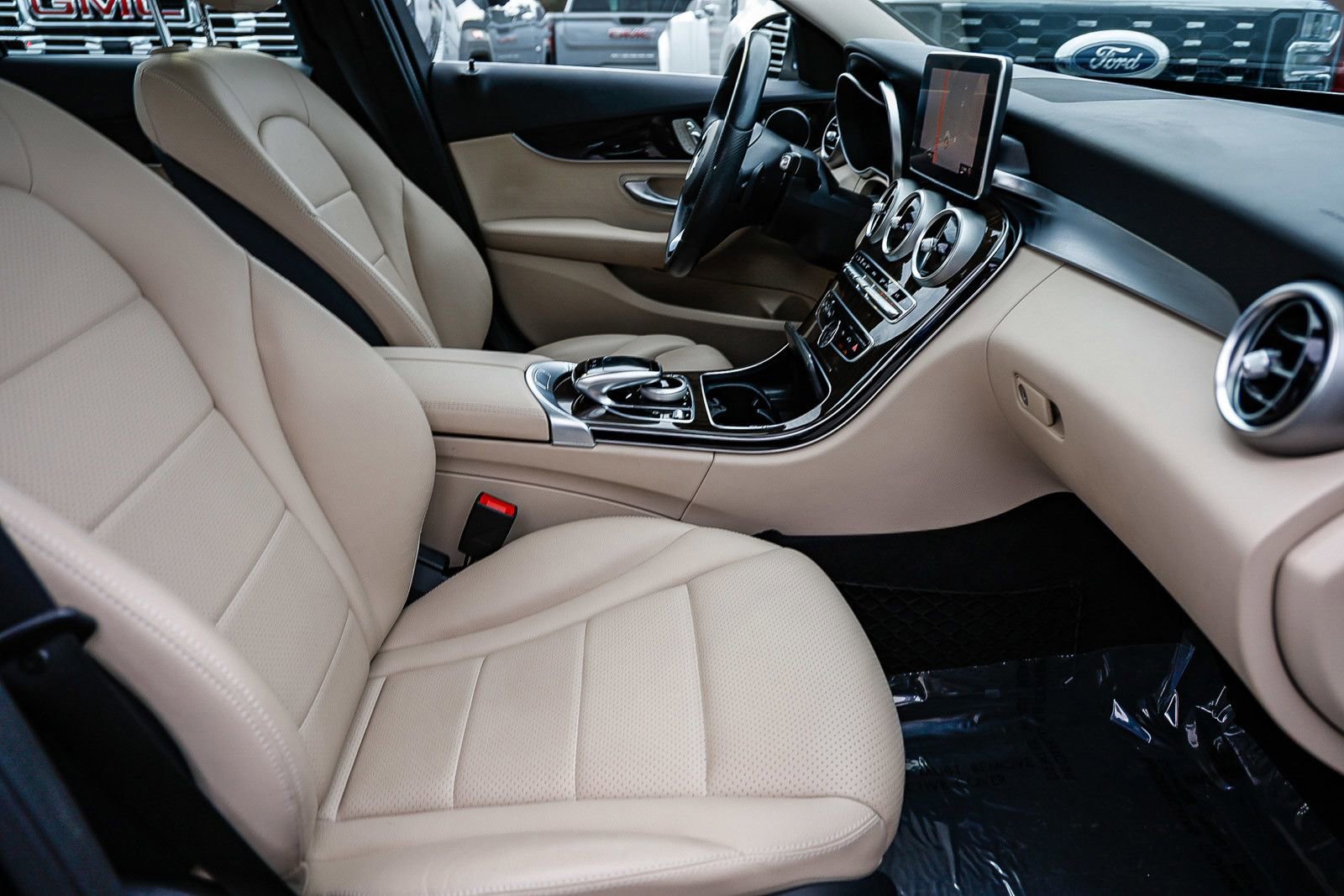 Used 2016 Mercedes-Benz C 300 Sedan image 17