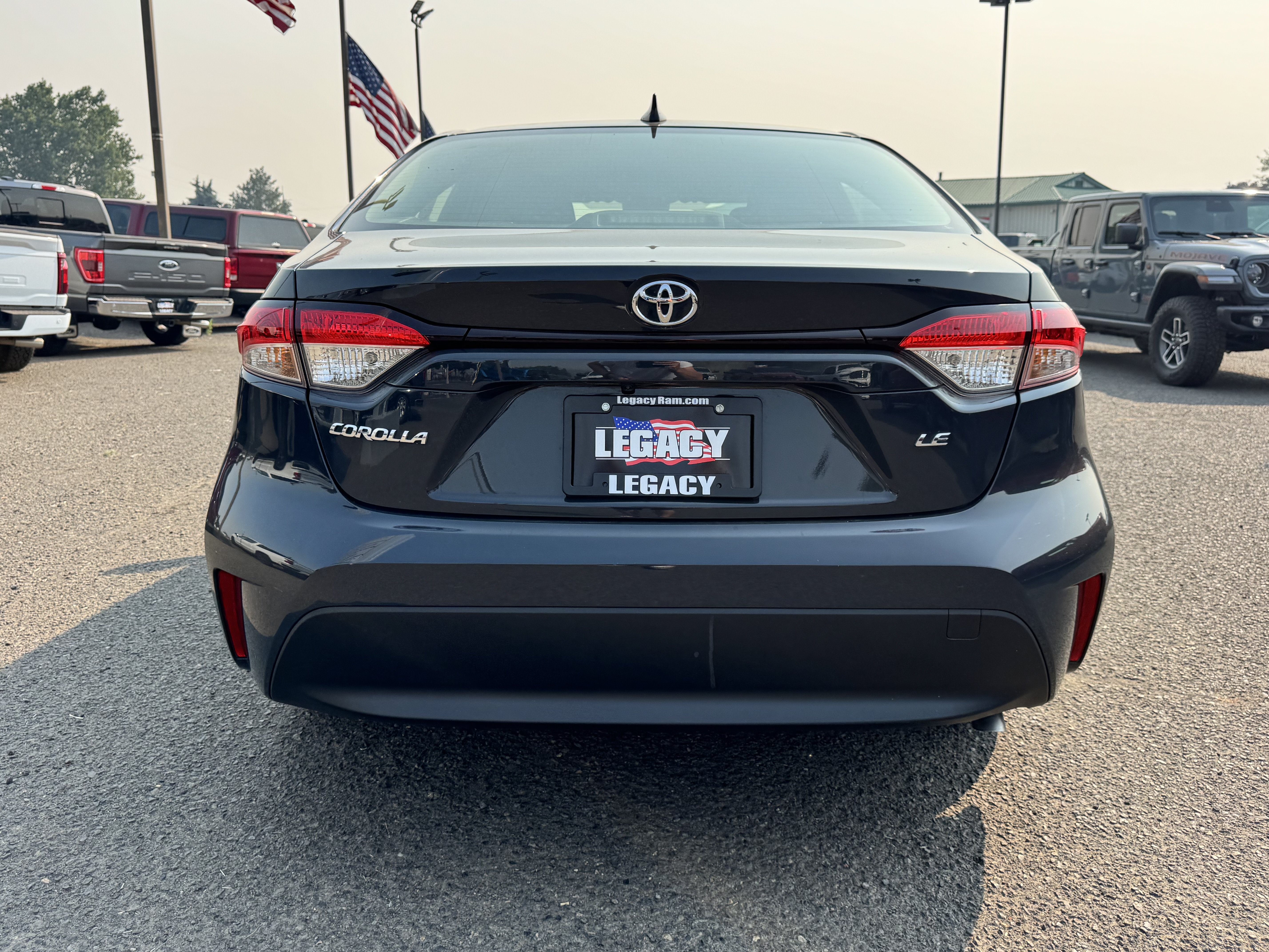 Used 2026 Toyota Corolla LE FWD image 4