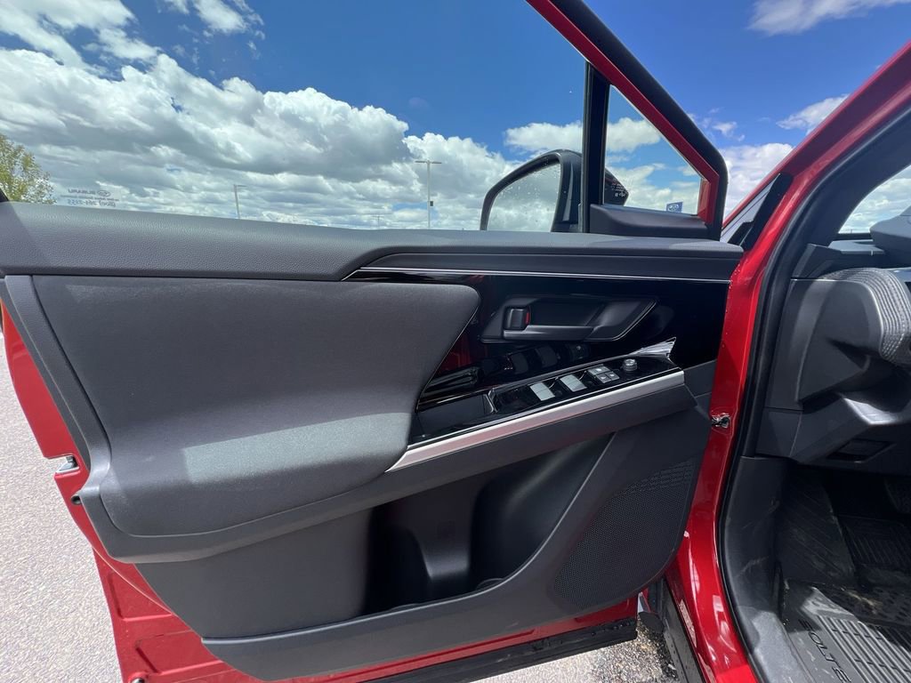 Certified 2024 Subaru Solterra Premium w/ Premium Package image 22