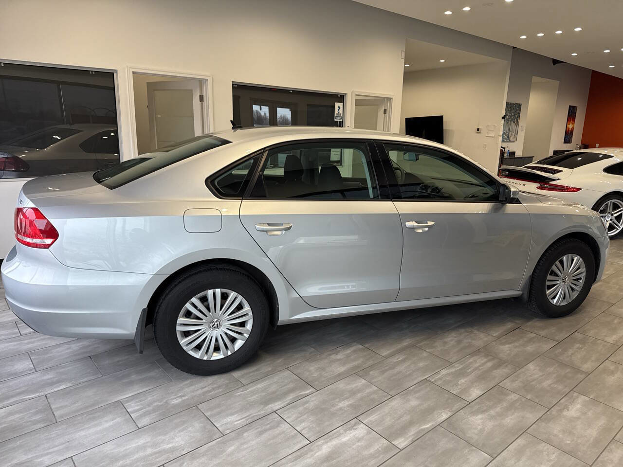 Used 2015 Volkswagen Passat 1.8T S FWD image 8