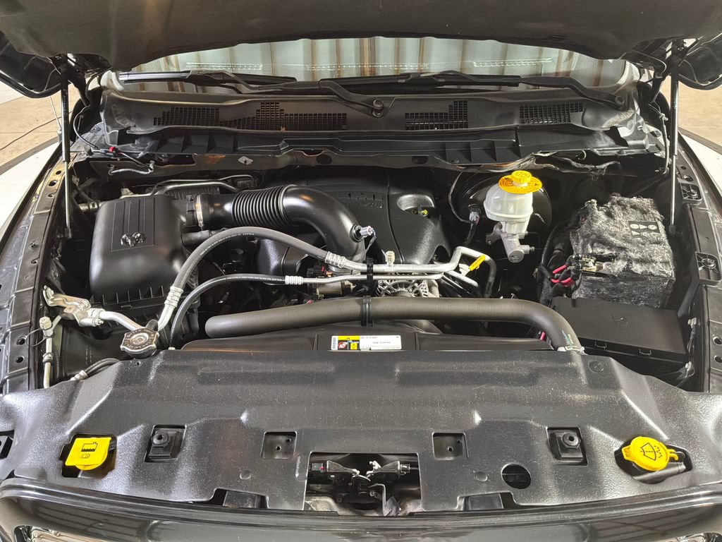 Used 2015 RAM 1500 Sport w/ Black Ram 1500 Sport Group AWD/4WD image 28