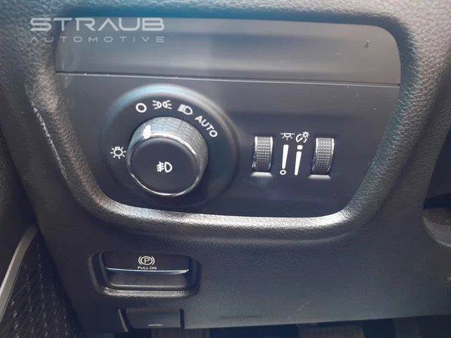 Used 2021 Jeep Grand Cherokee L Limited AWD/4WD image 18