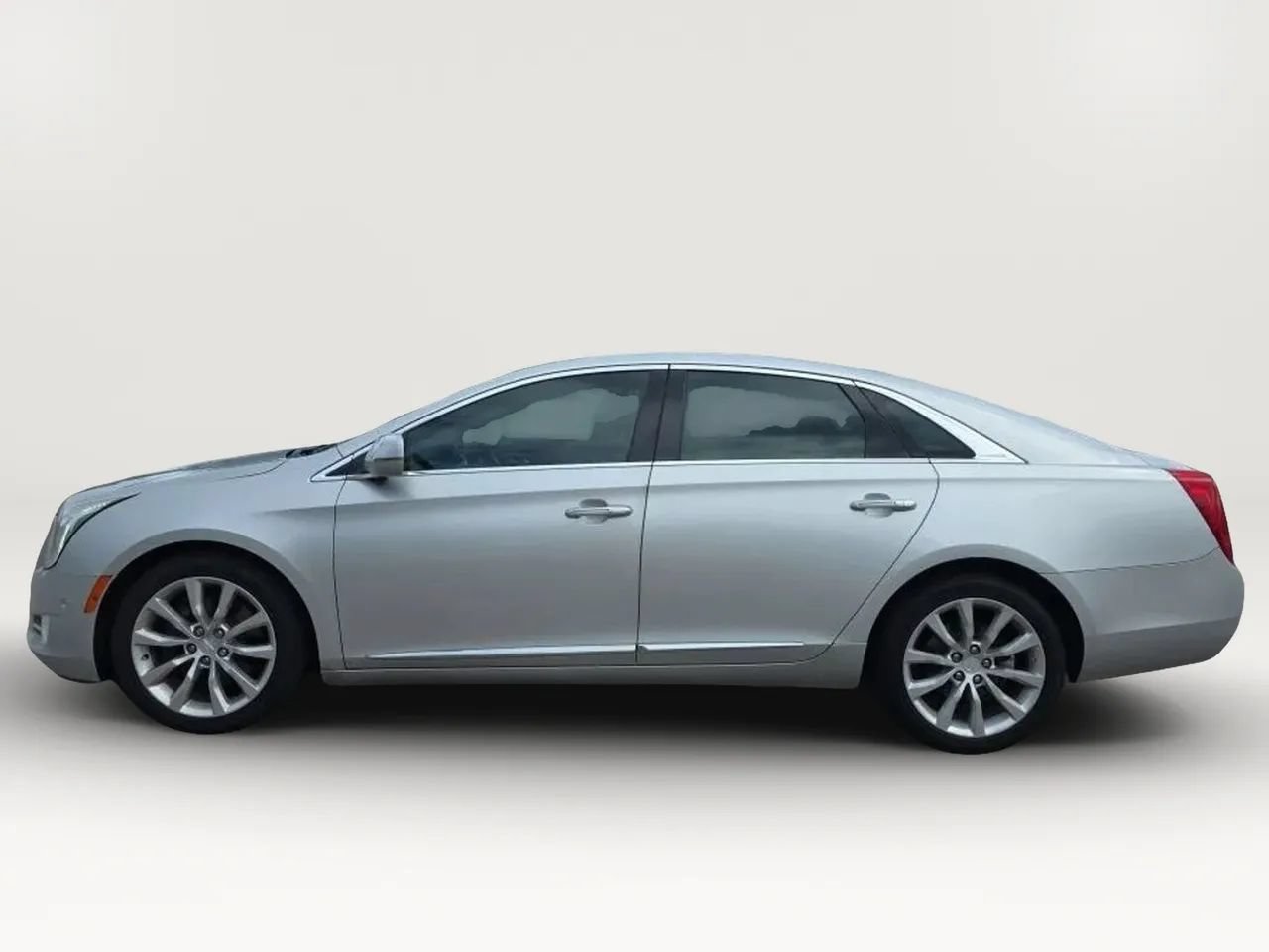 Used 2017 Cadillac XTS Luxury w/ Driver Awareness Package FWD image 5