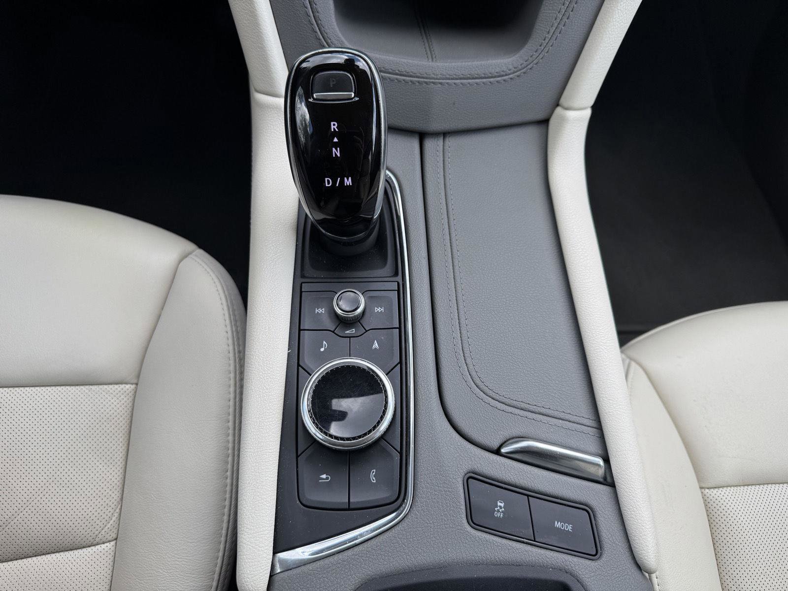 Used 2020 Cadillac XT6 Premium Luxury image 14