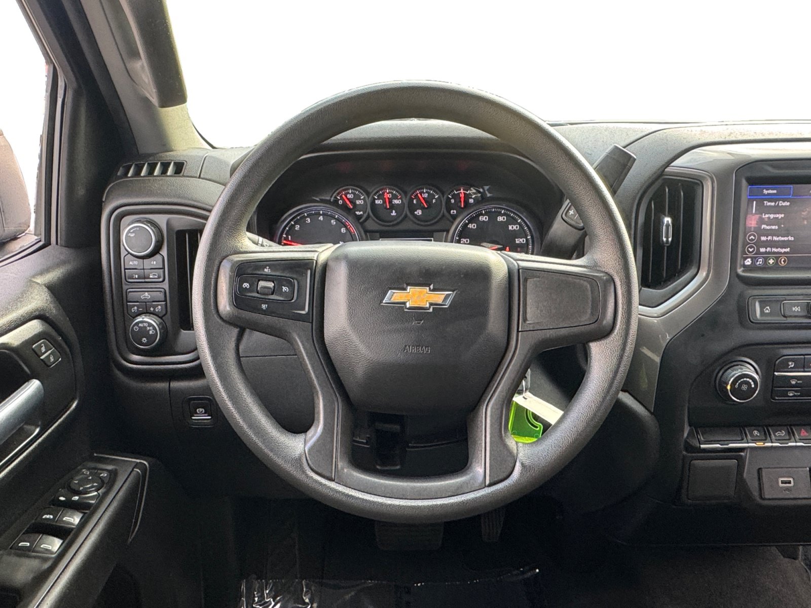 Used 2020 Chevrolet Silverado 1500 Custom w/ Custom Value Package AWD/4WD image 12