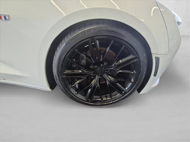 Used 2016 Chevrolet Camaro SS RWD image 23