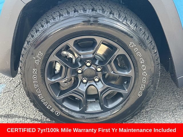Used 2022 Jeep Cherokee Trailhawk w/ Sun, Sound & Nav Group AWD/4WD image 8