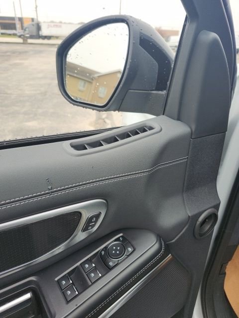 New 2025 Ford Expedition Platinum w/ Stealth Performance Package image 38