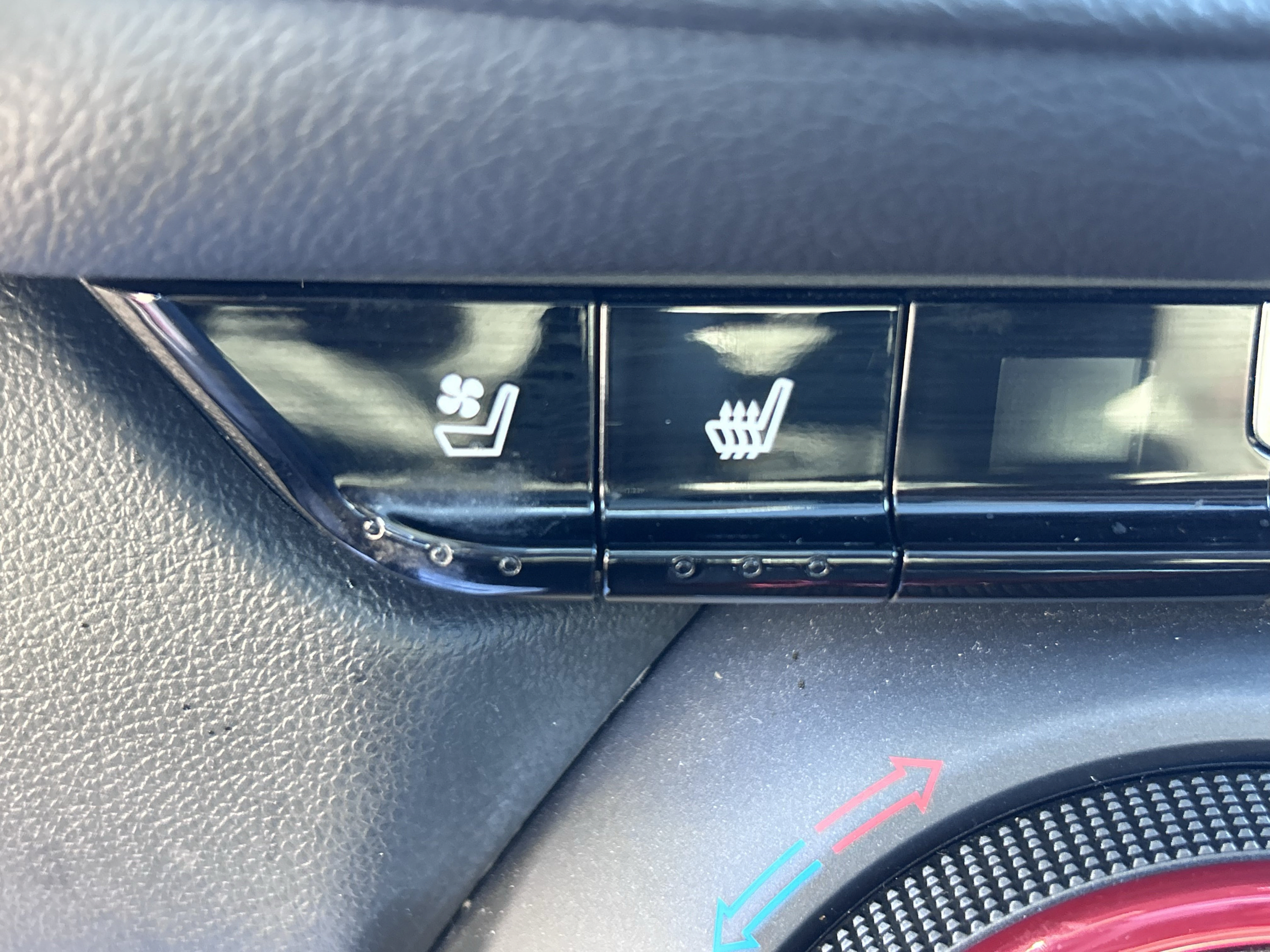 Used 2019 Chevrolet Blazer RS FWD image 23