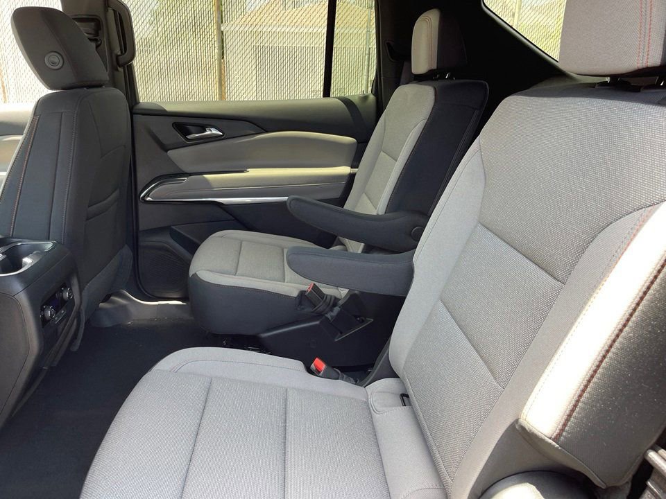 New 2025 Chevrolet Traverse LT w/ LPO, Floor Liner Package image 19