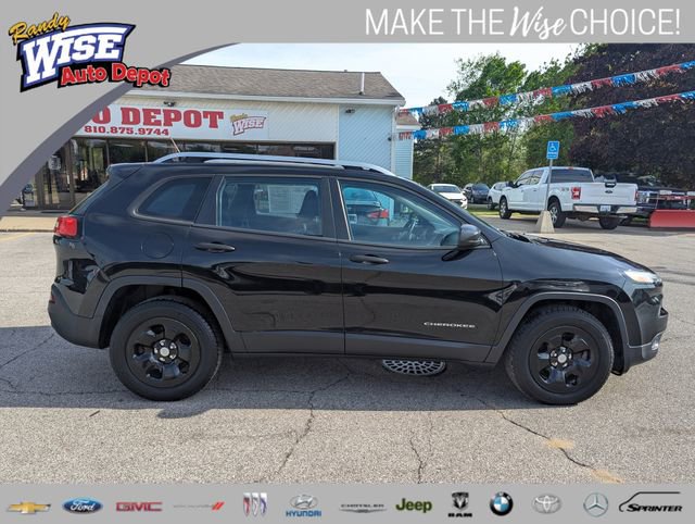 Used 2015 Jeep Cherokee Sport w/ Cold Weather Group AWD/4WD image 2
