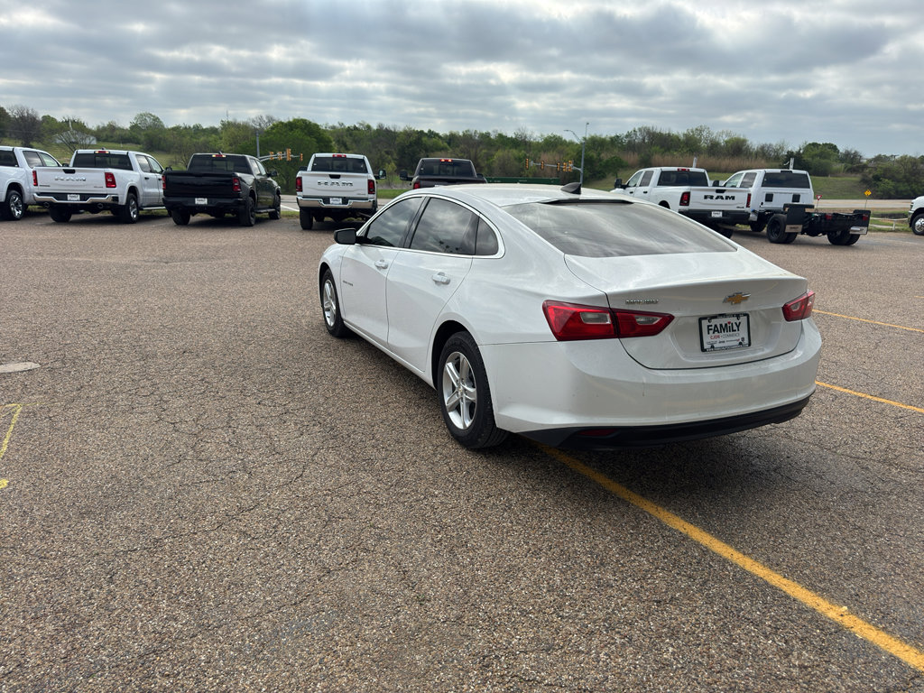 Used 2019 Chevrolet Malibu LS w/ LPO, Convenience Package 1 image 5