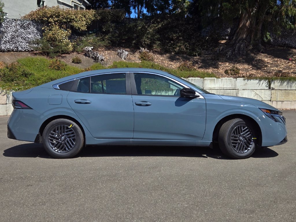 New 2027 Nissan Sentra SV w/ Floor Mat Package FWD image 3