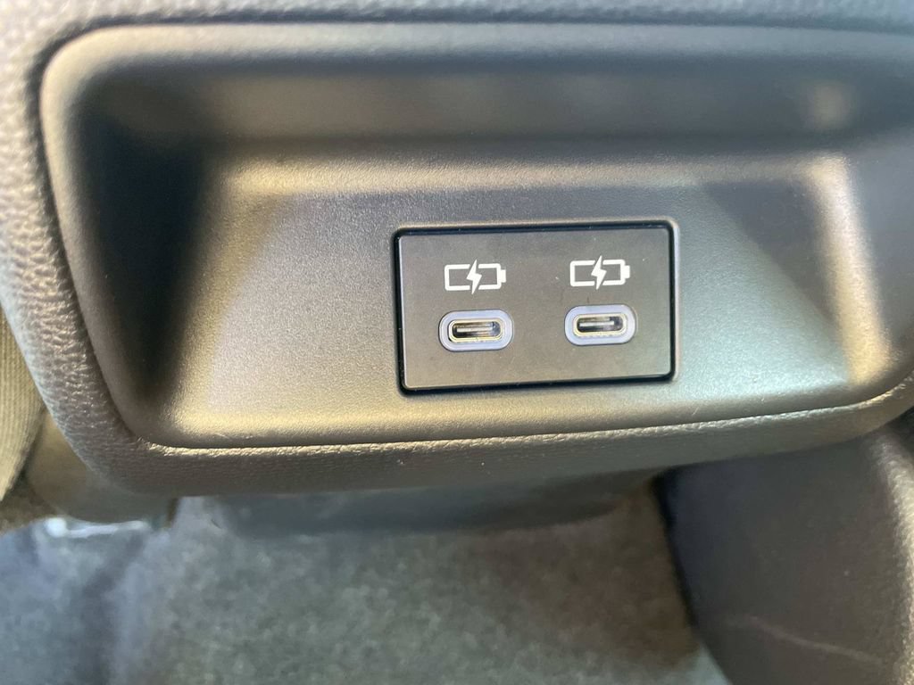 Used 2025 Toyota Corolla SE FWD image 17