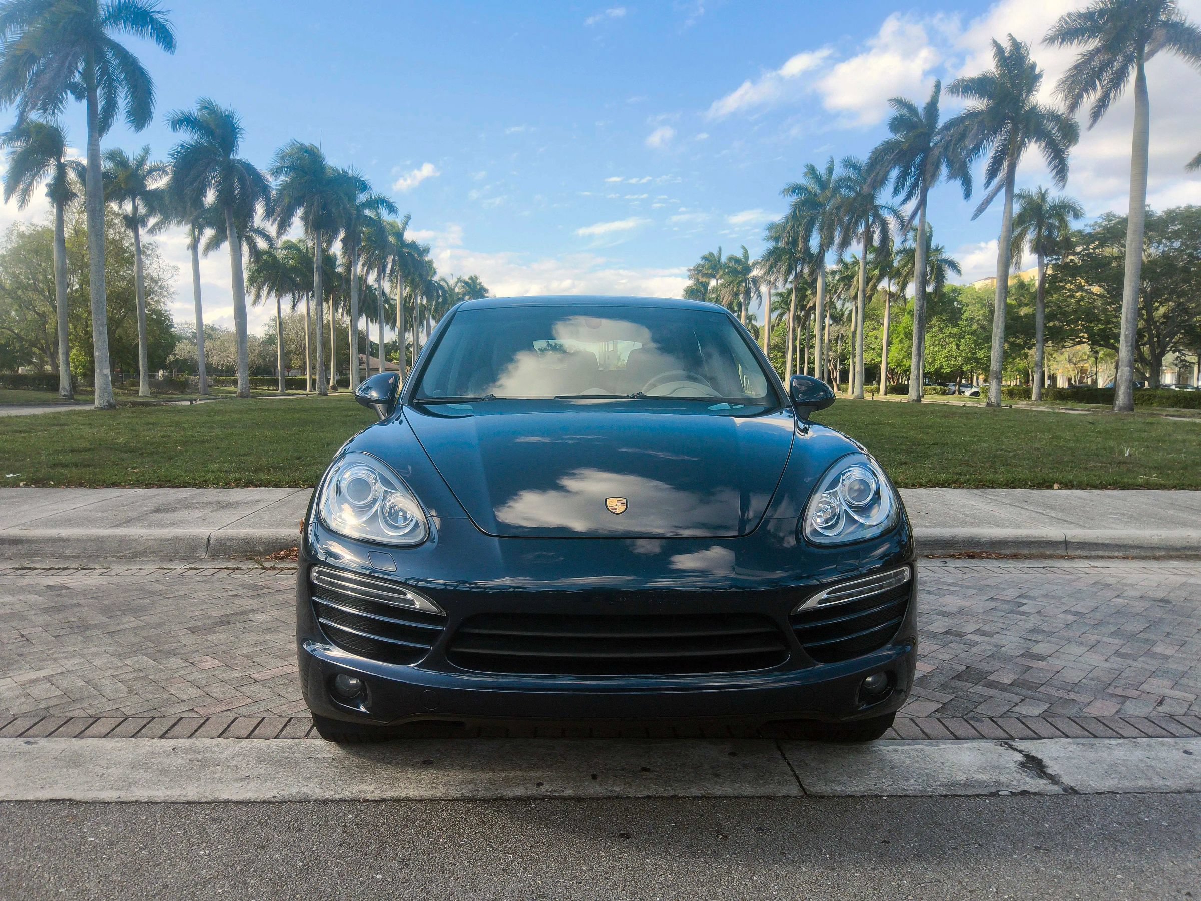 Used 2014 Porsche Cayenne AWD/4WD image 3