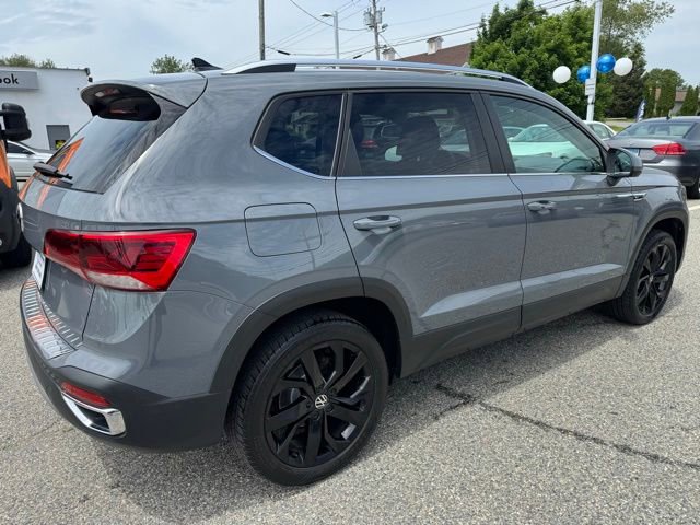 Certified 2023 Volkswagen Taos SE w/ Panoramic Sunroof Package FWD image 5