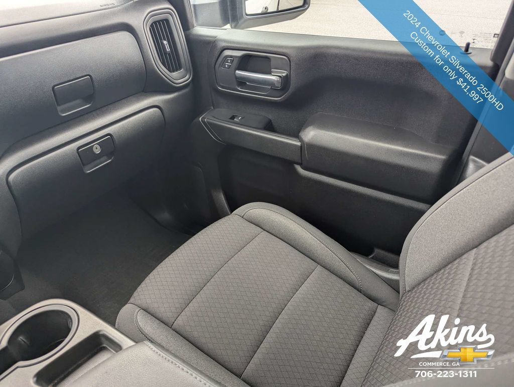Used 2024 Chevrolet Silverado 2500 Custom w/ Custom Convenience Package AWD/4WD image 17