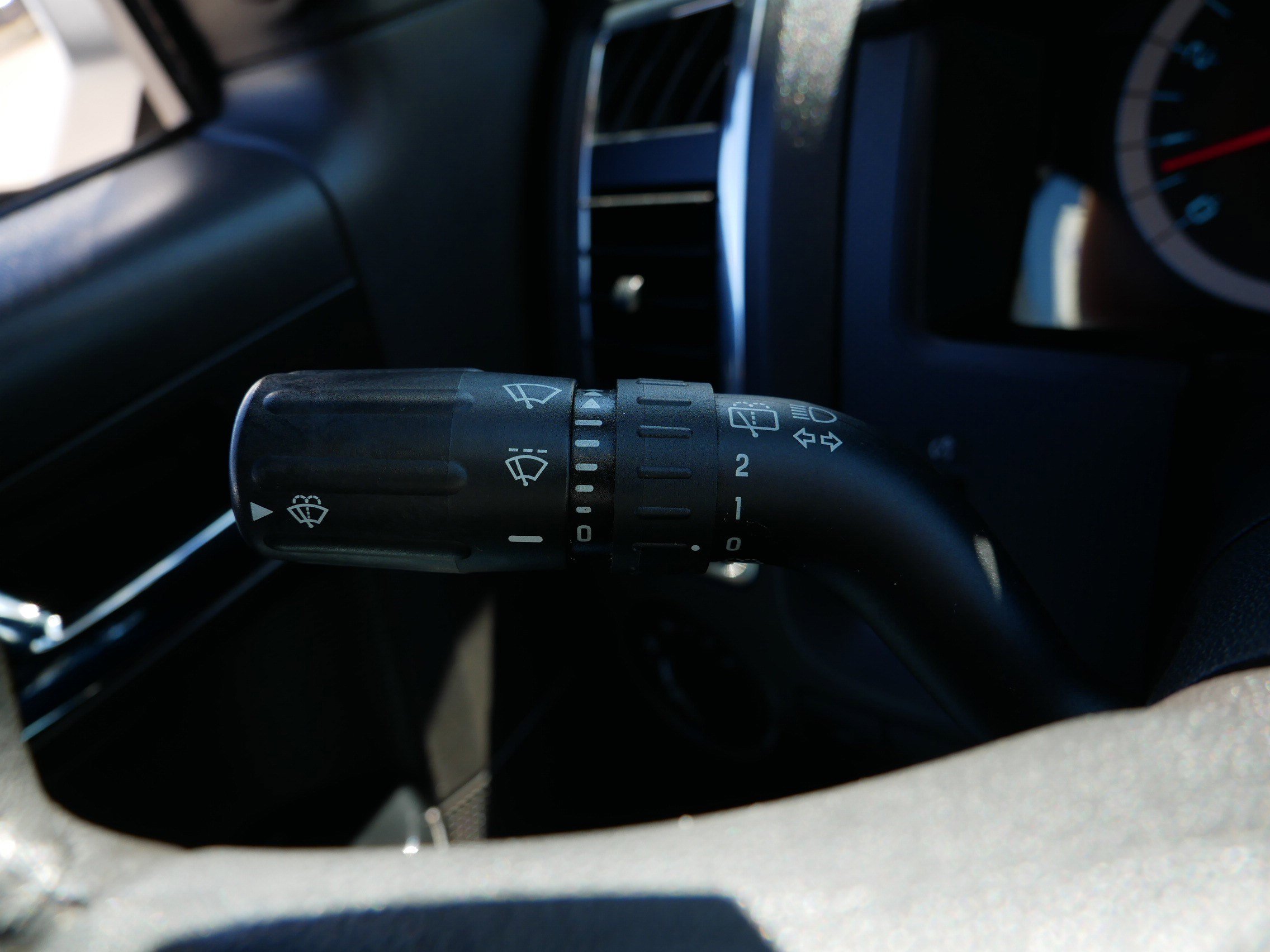 Used 2012 Ford Escape Limited FWD image 29