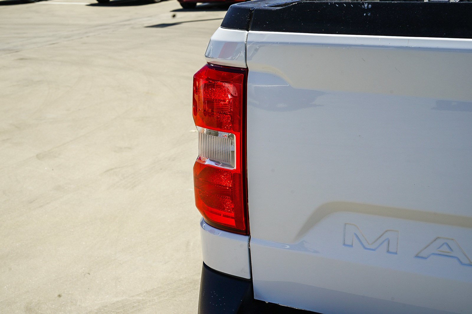 Used 2022 Ford Maverick XL FWD image 12