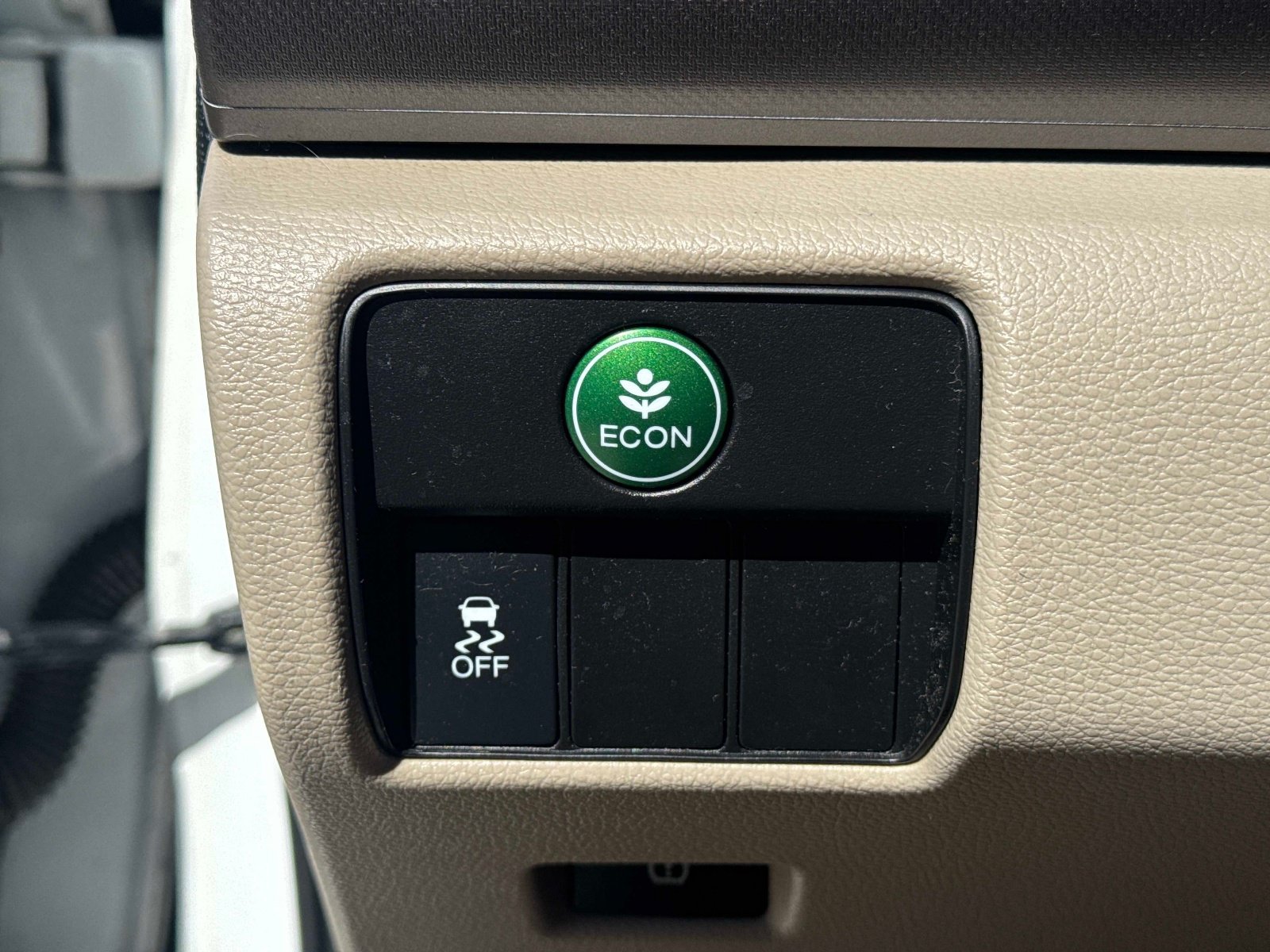 Used 2015 Honda Accord LX image 18