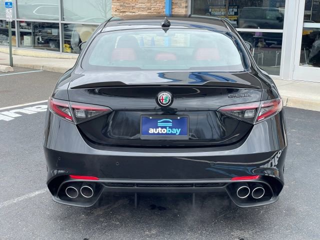 Used 2024 Alfa Romeo Giulia Quadrifoglio image 13