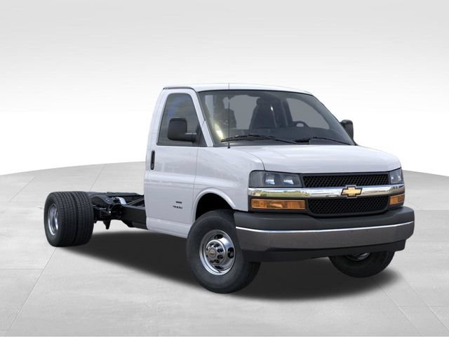 New 2026 Chevrolet Express 4500 w/ Power Convenience Package RWD image 7
