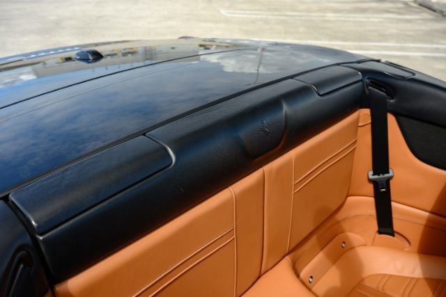 Used 2015 Ferrari California T RWD image 16