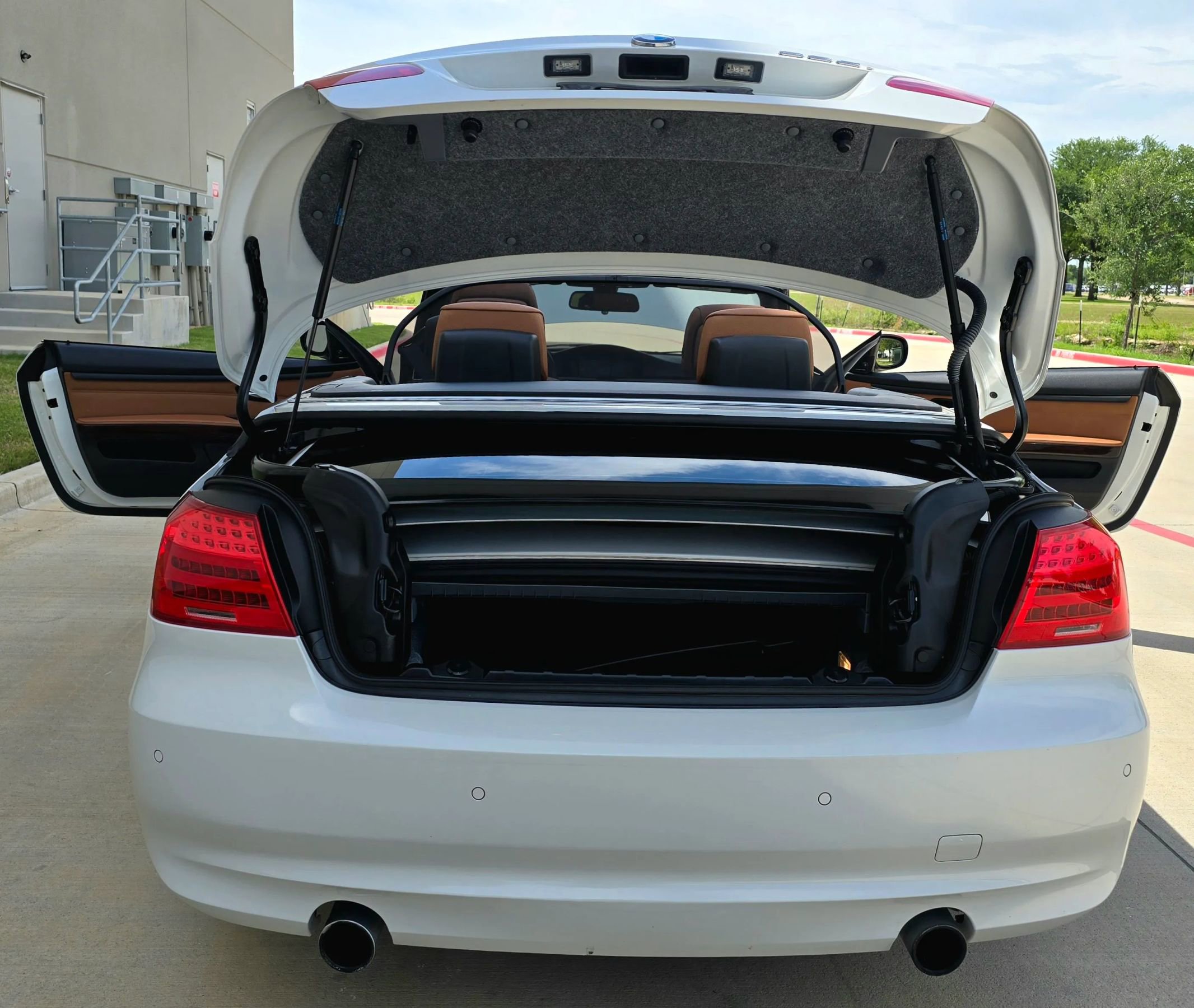 Used 2013 BMW 335i Convertible RWD image 14