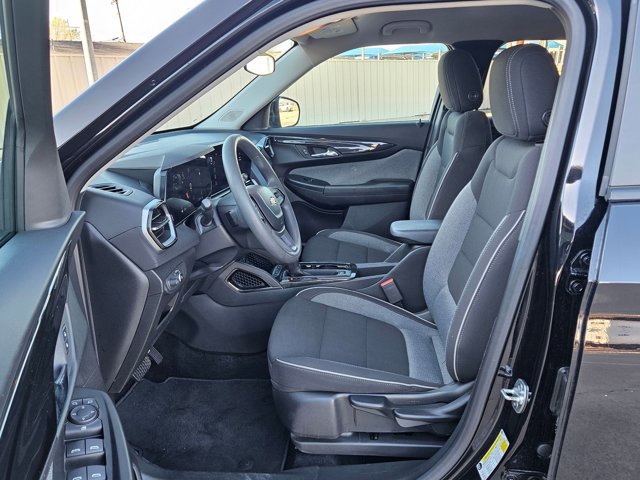 Used 2025 Chevrolet TrailBlazer LT image 15