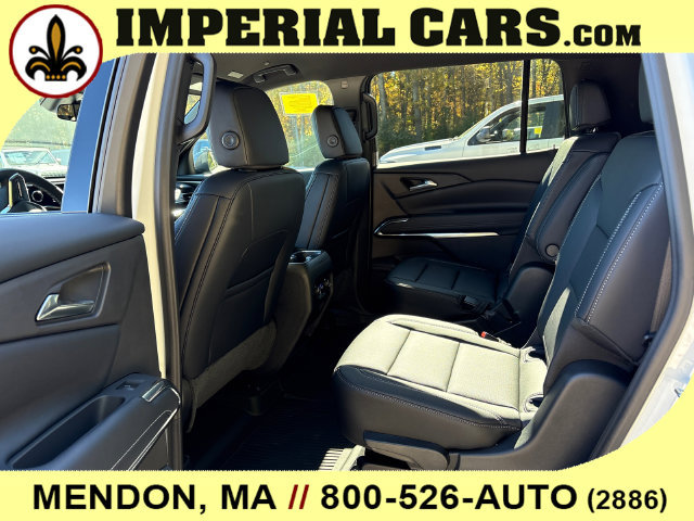 New 2027 Chevrolet Traverse LT w/ LPO, Floor Liner Package AWD/4WD image 11