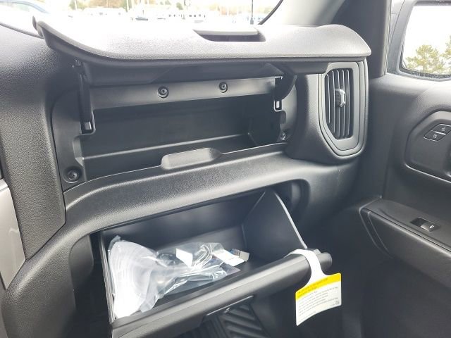 New 2026 Chevrolet Silverado 1500 Custom w/ Turbomax Blackout Package image 41