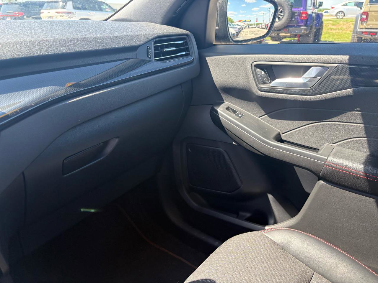 Used 2023 Ford Escape ST-Line w/ Tech Pack #1 AWD/4WD image 22