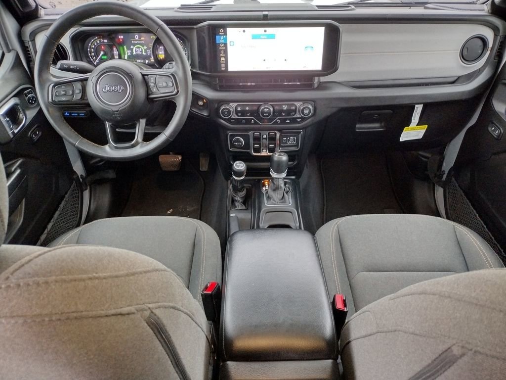 Used 2024 Jeep Wrangler Unlimited w/ Convenience Group image 5