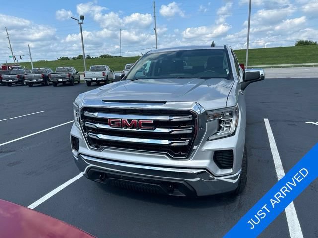 Used 2019 GMC Sierra 1500 SLE w/ SLE Value Package AWD/4WD image 2