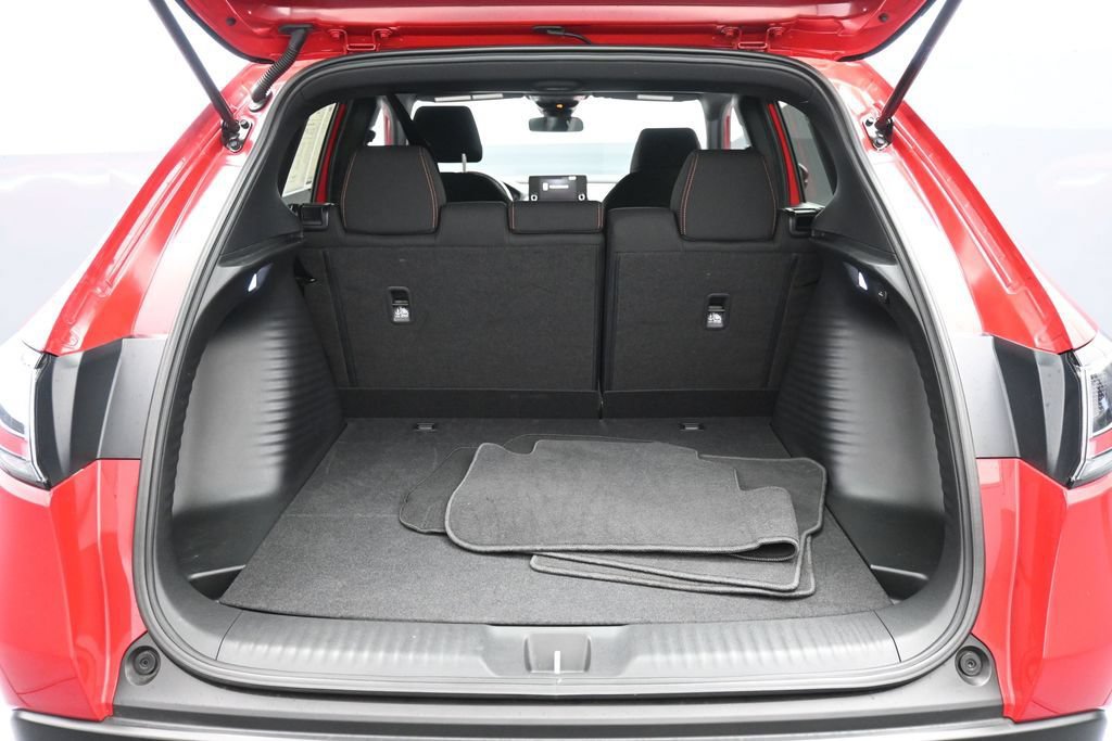 Certified 2025 Honda HR-V Sport image 21