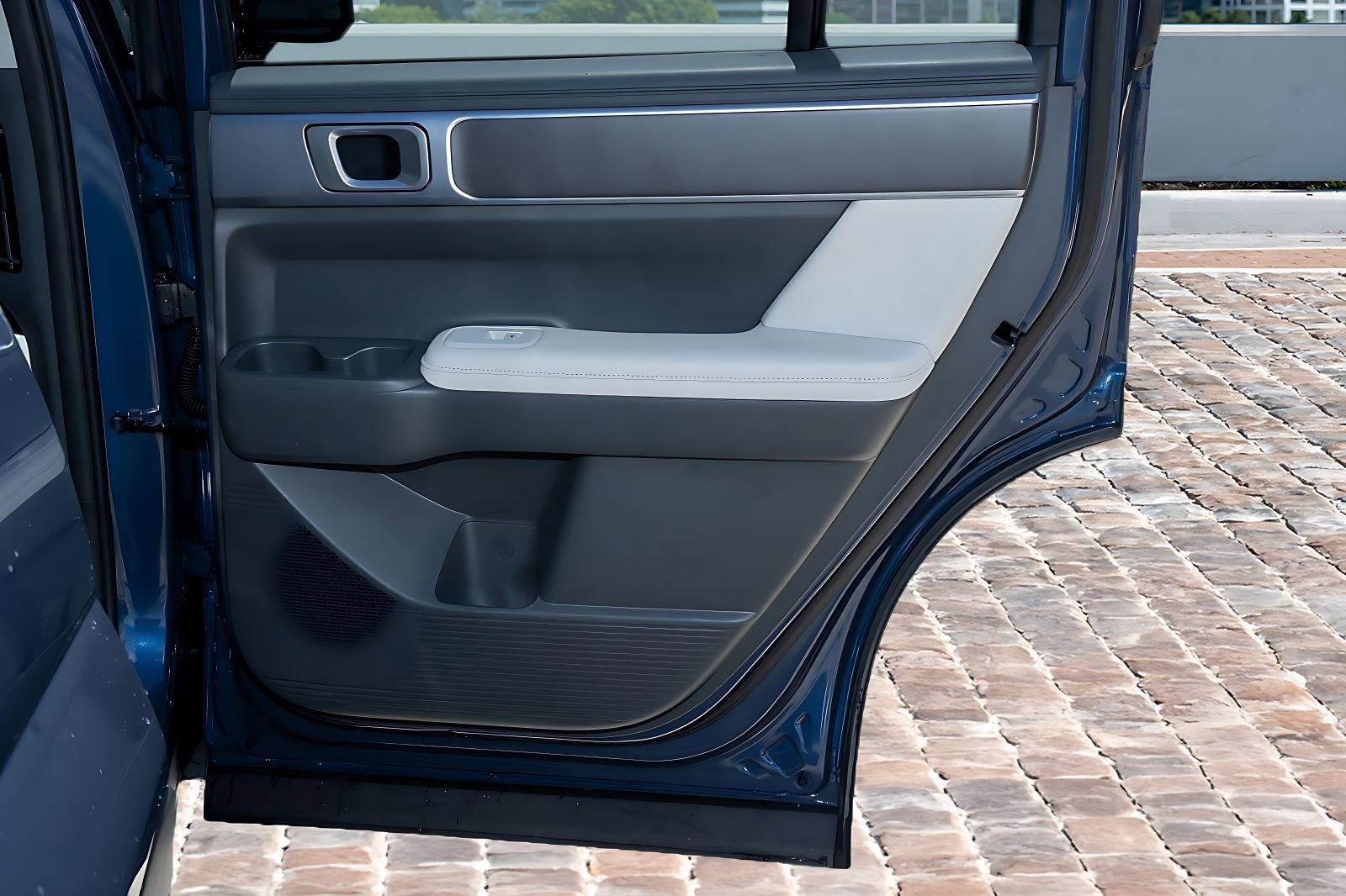 Used 2025 Hyundai Santa Fe SEL FWD image 16