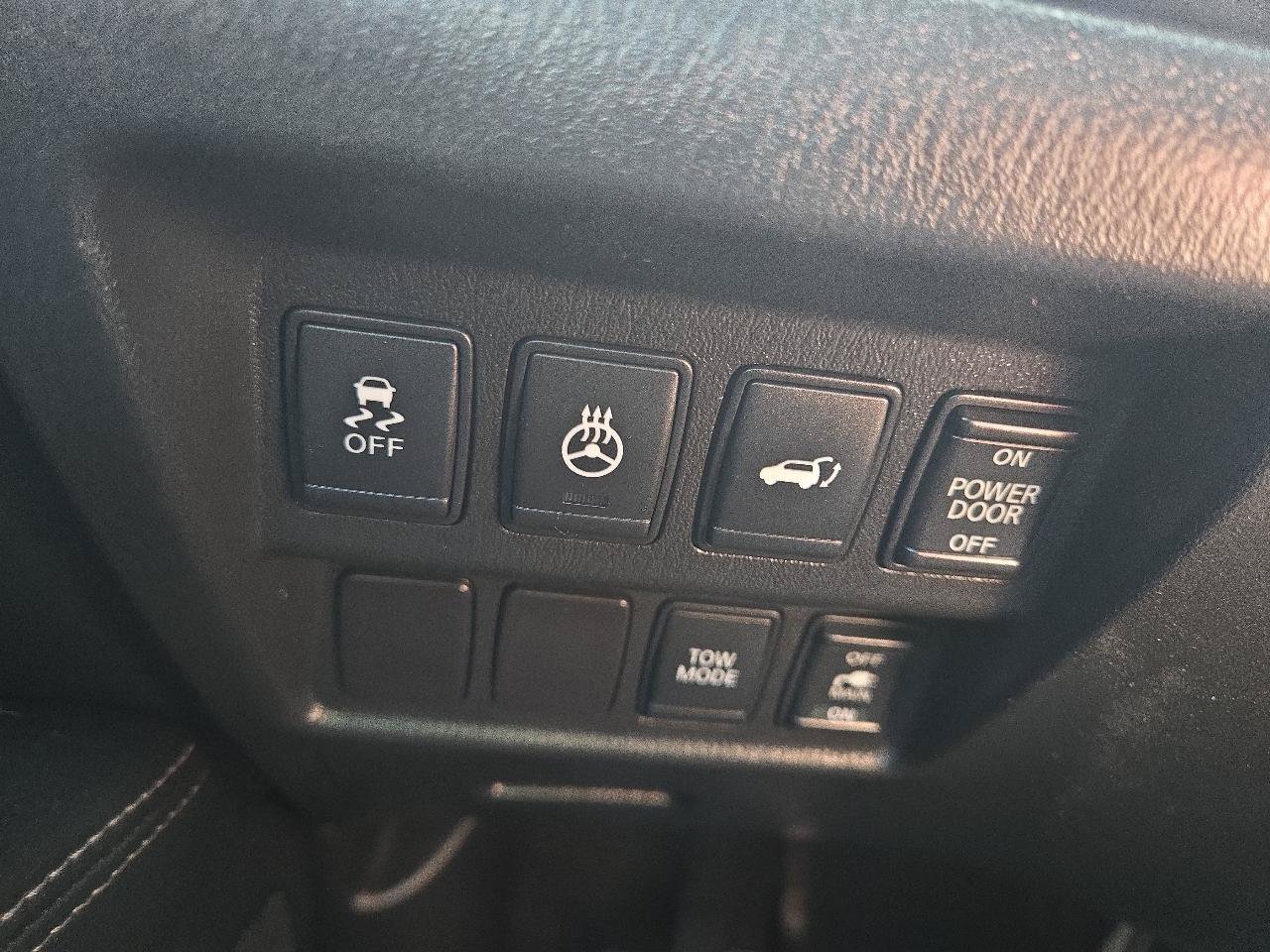 Used 2014 Nissan Pathfinder Platinum w/ Platinum Premium Package AWD/4WD image 28