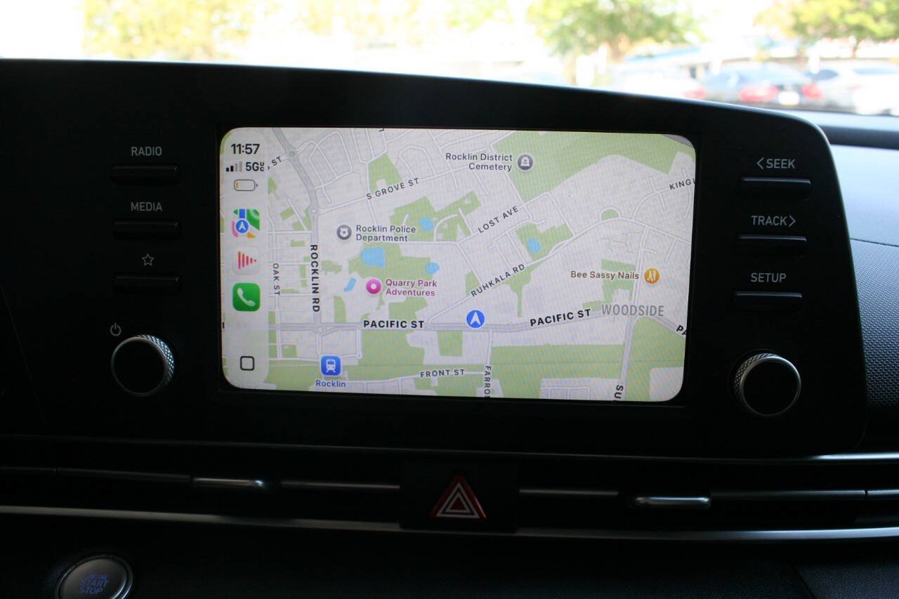 Used 2021 Hyundai Elantra SEL FWD image 19