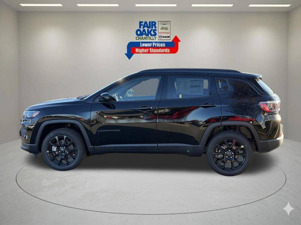 New 2026 Jeep Compass Latitude w/ Sun and Sound Group AWD/4WD image 10